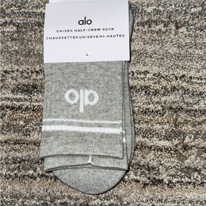 ALO Yoga Light Gray Unisex Half-Crew Socks